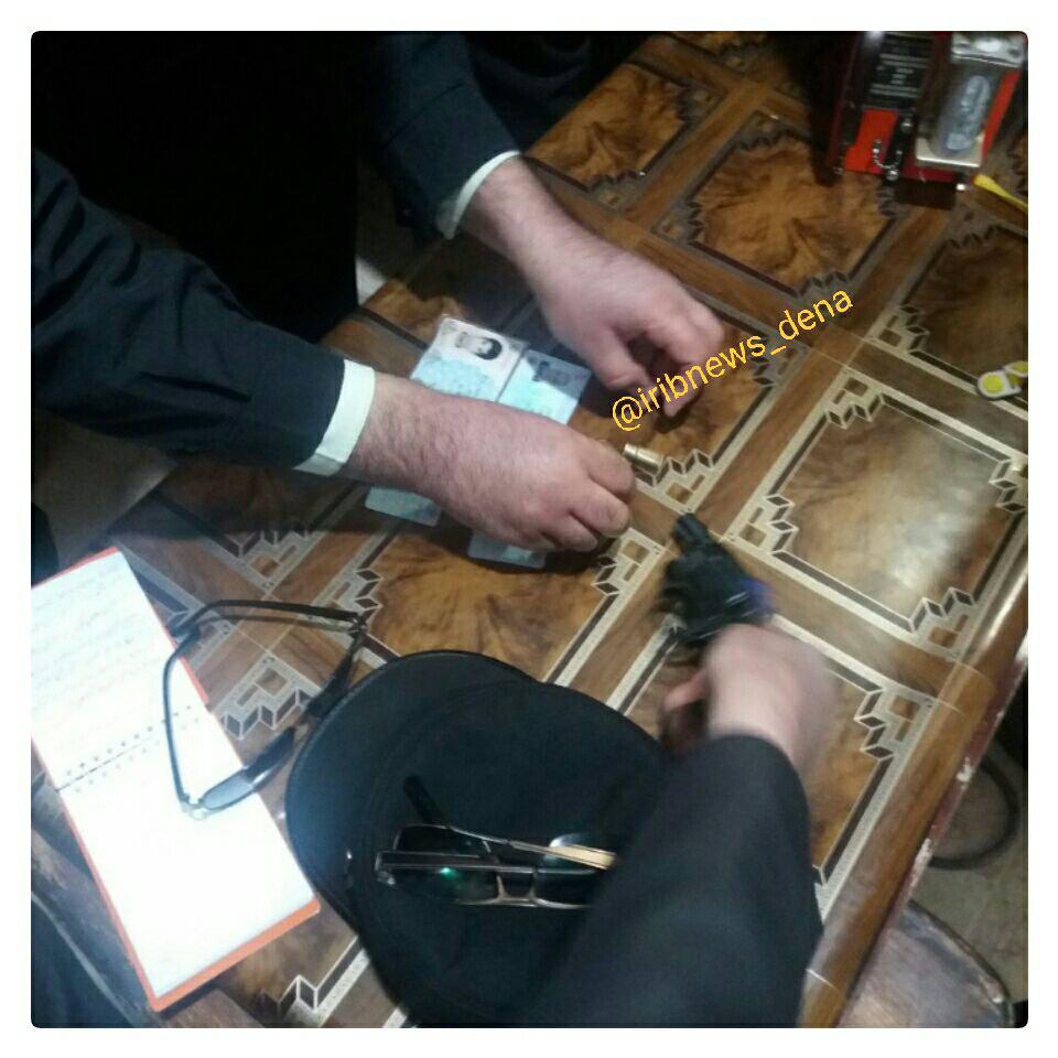 پیدا شدن اسلحه نیروهای امنیتی هواپیما ای تی آر ۷۲  و تعدادی کارت ملی