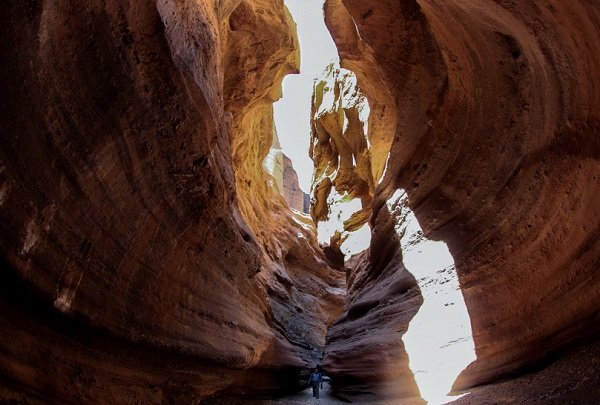 &laquo;راگه&raquo; دره&zwnj;ای با سقف پر ستاره