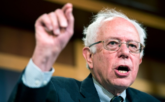 برنی سندرز: ترامپ خصومت را کنار گذاشته و به زلزله زدگان ایران کمک کند