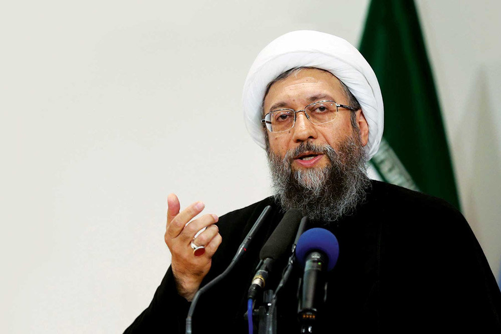 آیت&zwnj;الله لاریجانی: یک آقایی در طول چند دقیقه صحبت کردن، شاید 50 حرف خلاف واقع علیه قوه قضاییه و مسئولان دستگاه زد/ توجه نمی&zwnj;کنند که این، خیانت به جمهوری اسلامی ایران است