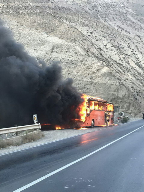 حریق اتوبوس در بایجان جاده هراز (+عکس)