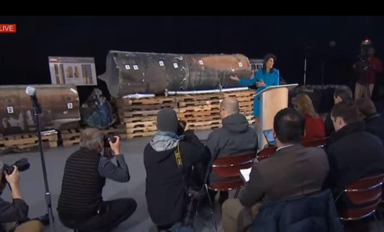 نیکی هیلی: حوثی ها با موشک ایرانی پایتخت عربستان سعودی را زدند (+عکس) / رفتارهای ایران باید متوقف شوند