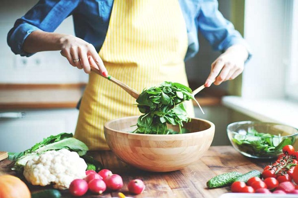 آیا رژیمهای غذایی کم چرب به واقع کارآمد هستند؟ آیا رژیمهای غذایی کم چرب به واقع کارآمد هستند؟