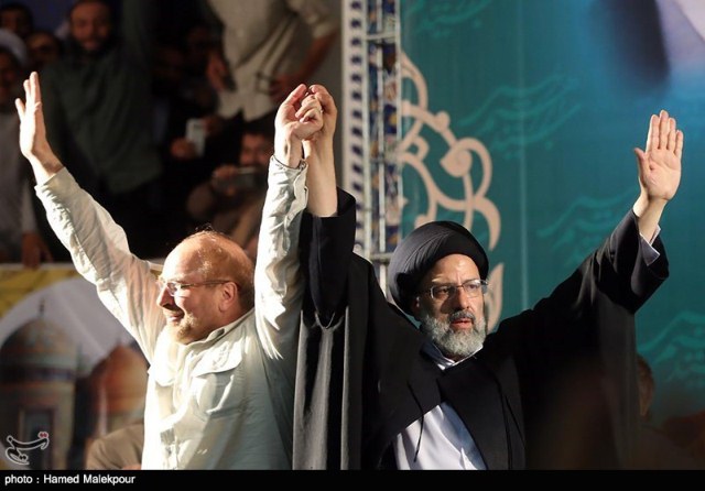 اردیبهشت 96؛ انتخاباتی که شبیه همه پُرسی بود اردیبهشت 96؛ انتخاباتی که شبیه همه پُرسی بود