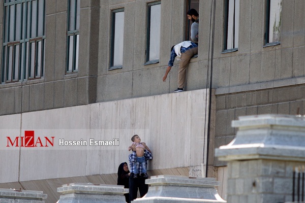 خرداد 96؛ داعش در تهران/ شلیک&zwnj;های کور