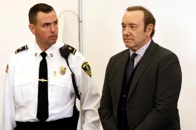 تا ۵ سال زندان در انتظار «کوین اسپیسی» به اتهام آزار جنسی تا ۵ سال زندان در انتظار «کوین اسپیسی» به اتهام آزار جنسی