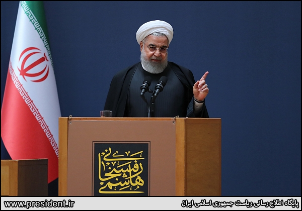 روحانی: هاشمی به دنبال ایران مُدرن بود/ جنگ با دنیا هنر نیست، پایان دادن به جنگ هنر است