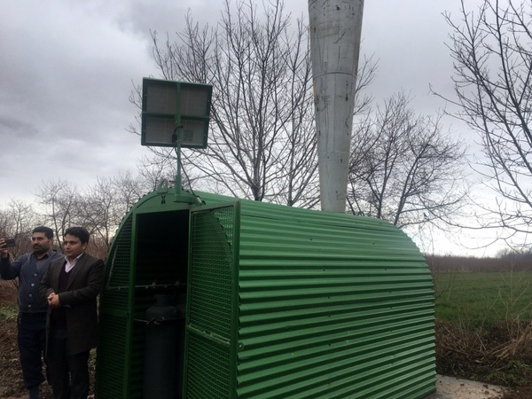 نصب دستگاه ضد تگرگ در اراضی جهان&zwnj;آباد البرز (+عکس)