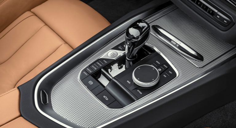 تفاوت سوپرای تویوتا و ب&zwnj;ام و z4