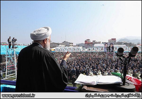 روحانی: در دوران جنگ اقتصادی و روانی به سر میبریم/ آمریکا میگوید به 40 سال پیش بازگردید روحانی: در دوران جنگ اقتصادی و روانی به سر میبریم/ آمریکا میگوید به 40 سال پیش بازگردید