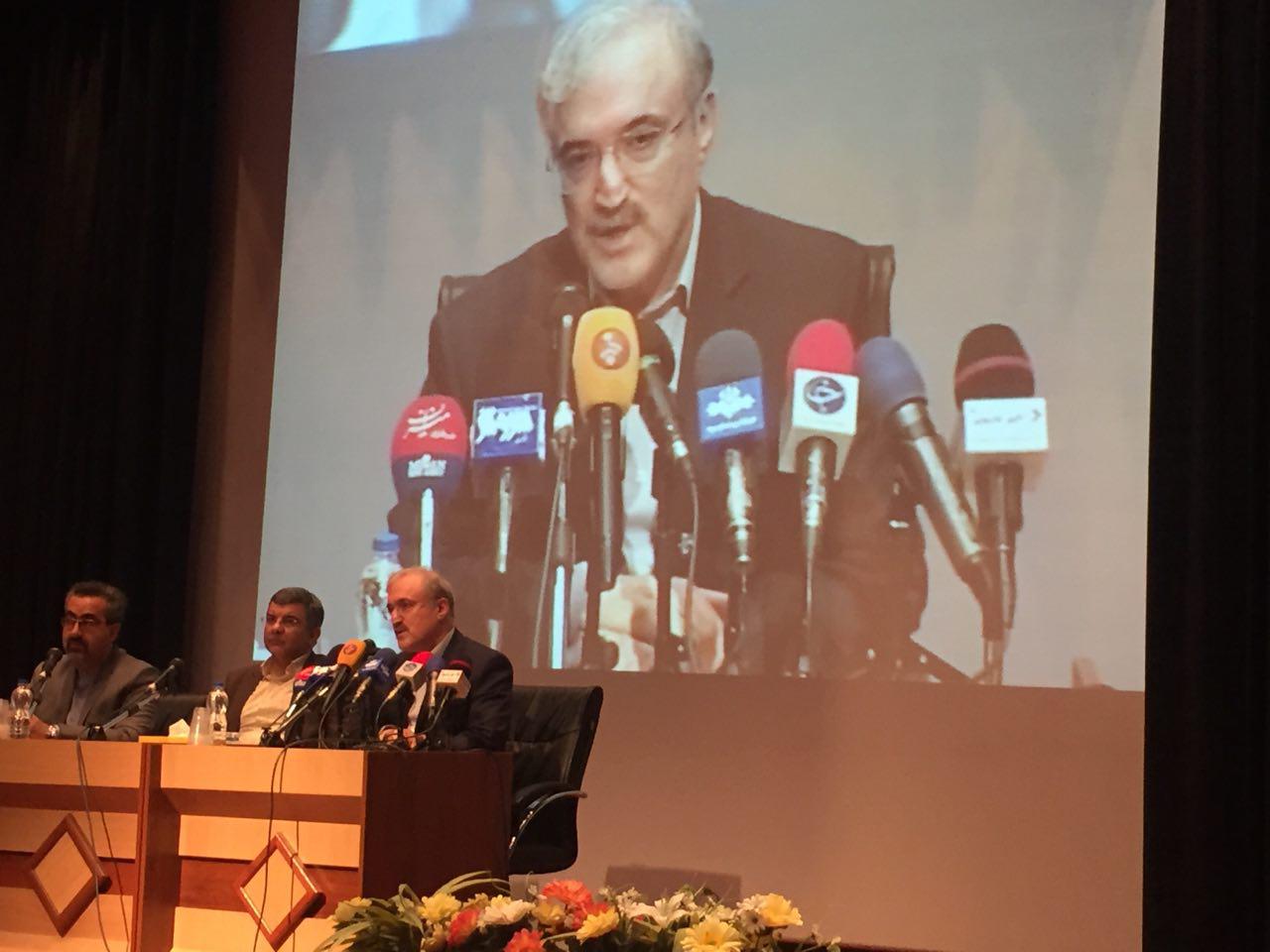 وزیر بهداشت: کارانه پرستاران و مطالبات بازنشستگان پیش از عید پرداخت می&zwnj;شود/  دغدغه دارویی نداریم