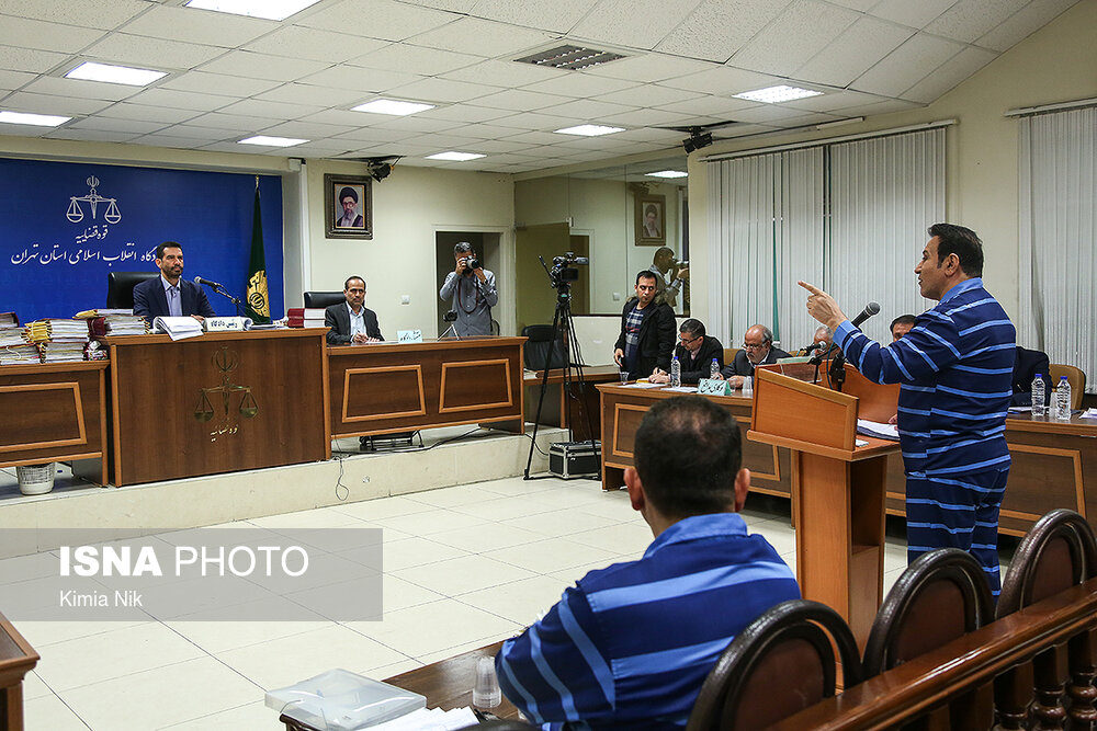 آقای عابر بانک فوتبال و 7 واقعیت اقتصادی و اجتماعی