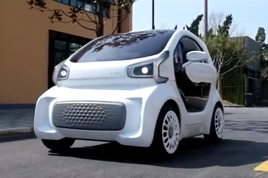 در نمایشگاه پکن چه می&zwnj;گذرد