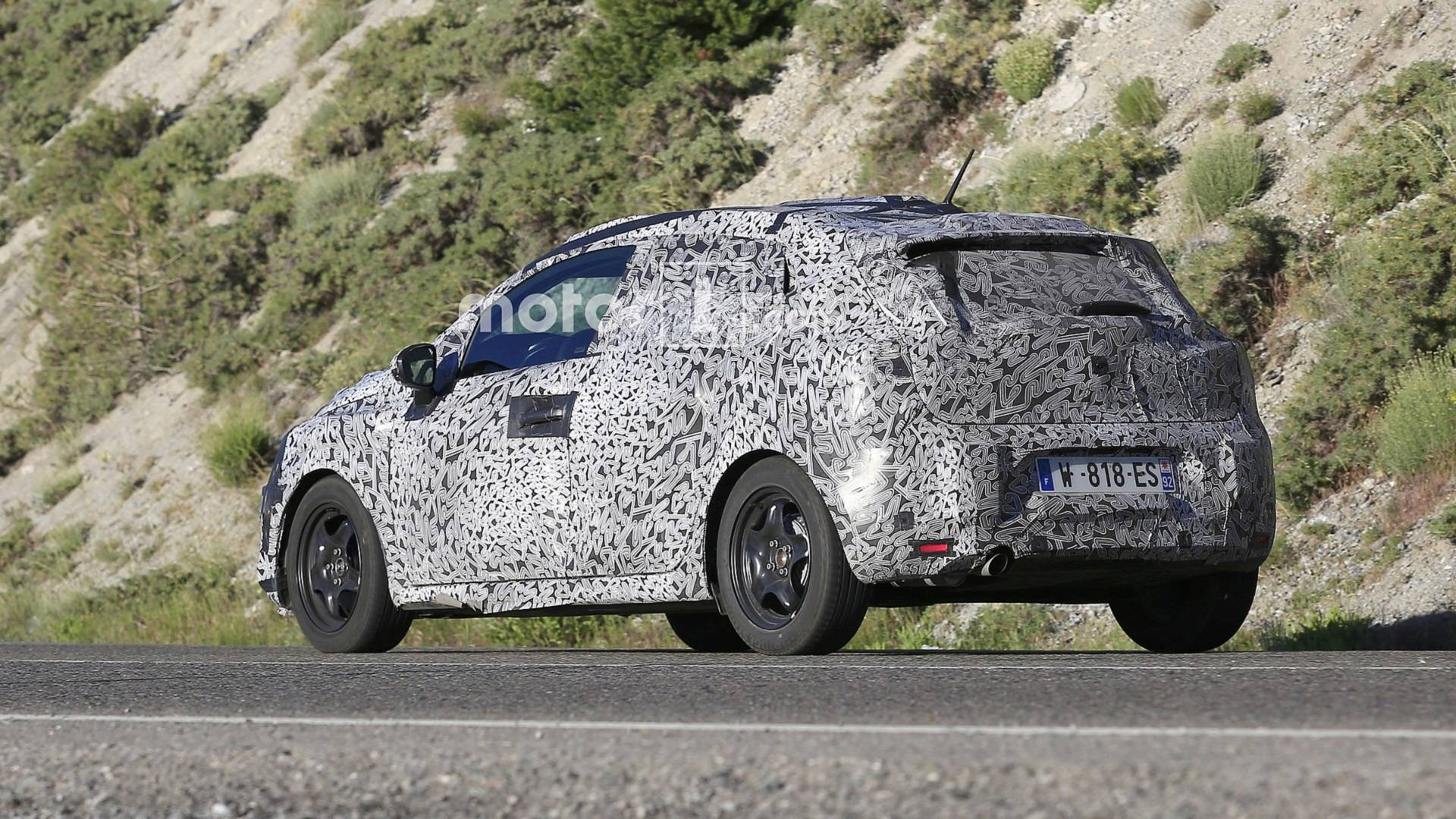 جدیدترین مدل رنو کلیو، بزرگتر و قدرتمندتر ظاهر می&zwnj;شود