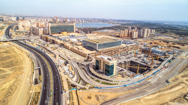 کدام عقل سلیمی خودروهای سال 95 را احتکار می&zwnj;کند؟ / ناوگان تاکسی&zwnj;های اختصاصی مجموعه را محموله آقازاده&zwnj;ها معرفی کردند