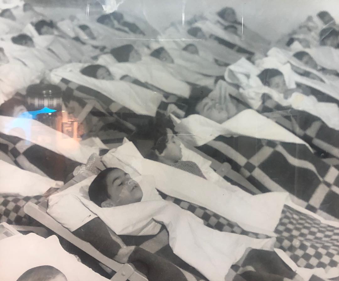 کودکان بی سرپرست در قبل از انقلاب (عکس)