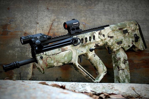 سلاح استاندارد نظامیان صهیونیست! (+تصاویر) سلاح استاندارد نظامیان صهیونیست! (+تصاویر)