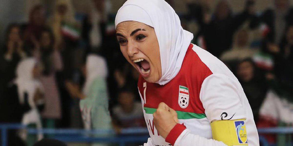 دهن کجی حوزه هنری به وزارت ارشاد ؛ تشخیص خانوادگی بودن یا نبودن فیلمها ! دهن کجی حوزه هنری به وزارت ارشاد ؛ تشخیص خانوادگی بودن یا نبودن فیلمها !