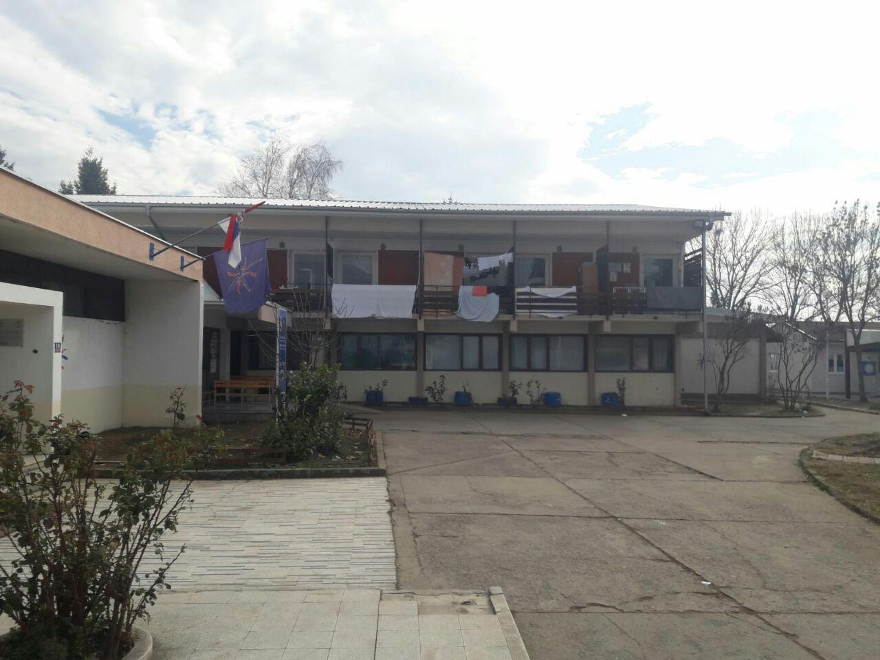 کمپ هایی که استاندارد زندگی انسان را ندارند