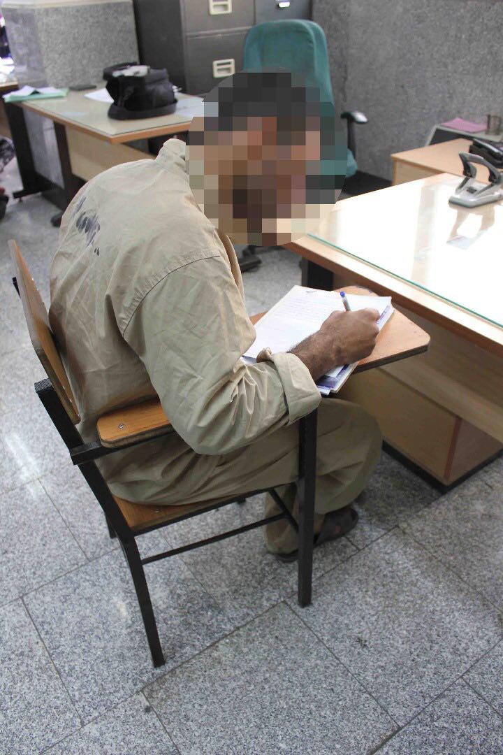 مرد مزاحم ستاره های سینما در تهران دستگیر شد (+عکس) مرد مزاحم ستاره های سینما در تهران دستگیر شد (+عکس)