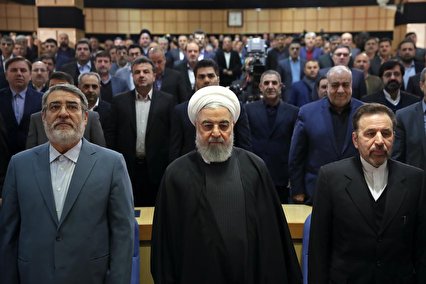&laquo;بار&raquo;ی که روحانی از دوش اصلاح&zwnj;طلبان برداشت؛ مسؤولیتِ عملکردِ دولت