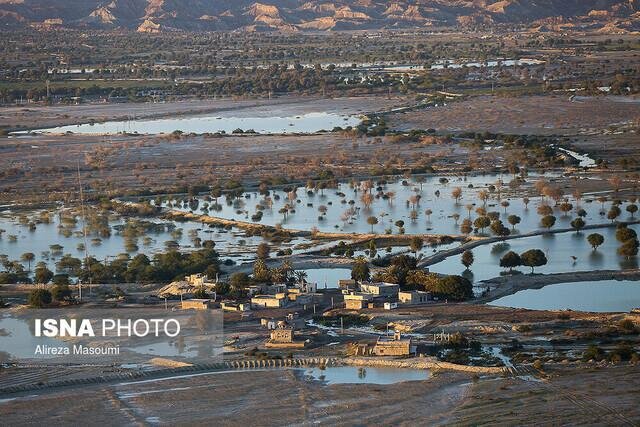 سال پرماجرای 98 ؛ آغاز با سیل؛ پایان با کرونا سال پرماجرای 98 ؛ آغاز با سیل؛ پایان با کرونا