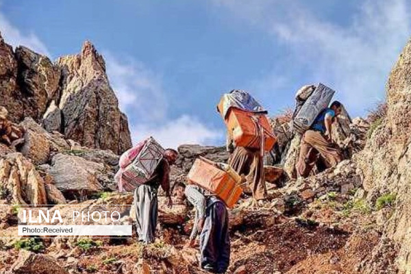 مرگ کولبر ۳۱ ساله بعد از سقوط از ارتفاعات تته در سنندج