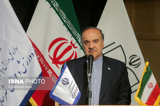 تاکید وزیر ورزش و جوانان بر واگذاری هر چه سریع&zwnj;تر استقلال و پرسپولیس