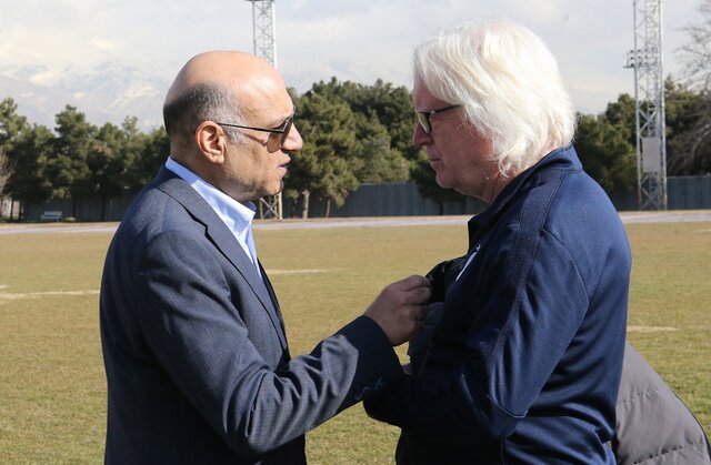 آخرین واکنش فتحی به حضور شفر در تمرین استقلال: کار او غیرحرفه&zwnj;ای بود