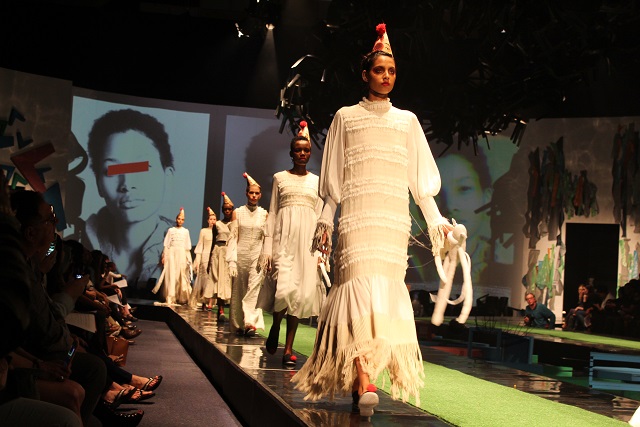 اثرات صنعت مد بر محیط زیست