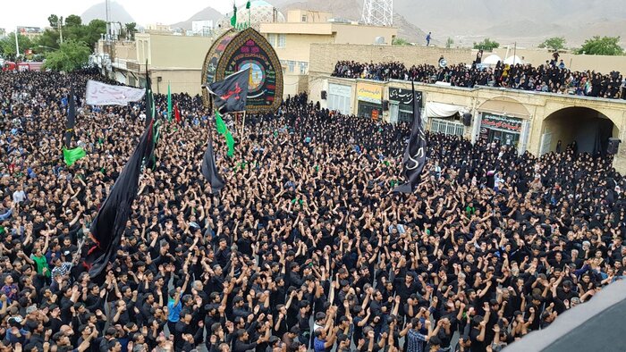 برگزاری آیین سنتی نخل برداری در تفت یزد