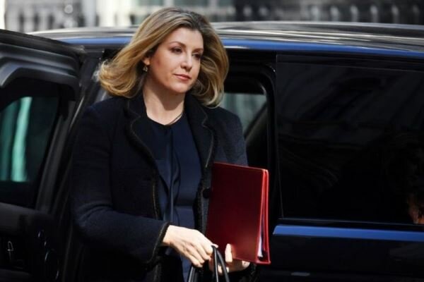 ادعای وزیر دفاع انگلیس: نفتکش انگلیسی در محدوده آب&zwnj;های عمان بود