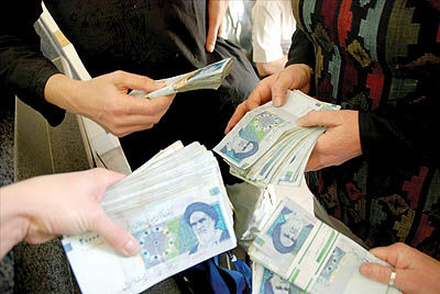 چه آدم عجیبی؛ نه اختلاس میکند نه مال مردم را میخورد چه آدم عجیبی؛ نه اختلاس میکند نه مال مردم را میخورد