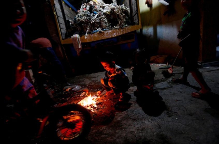 پول در برابر زباله/ روستای اندونزی برای امرار معاش زباله نیاز دارد