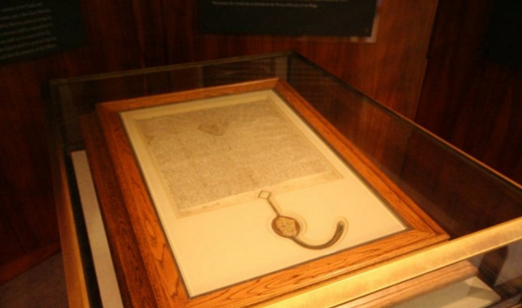 گران&zwnj;ترین کتاب&zwnj;های تاریخ با قیمت&zwnj;های نجومی (+عکس)