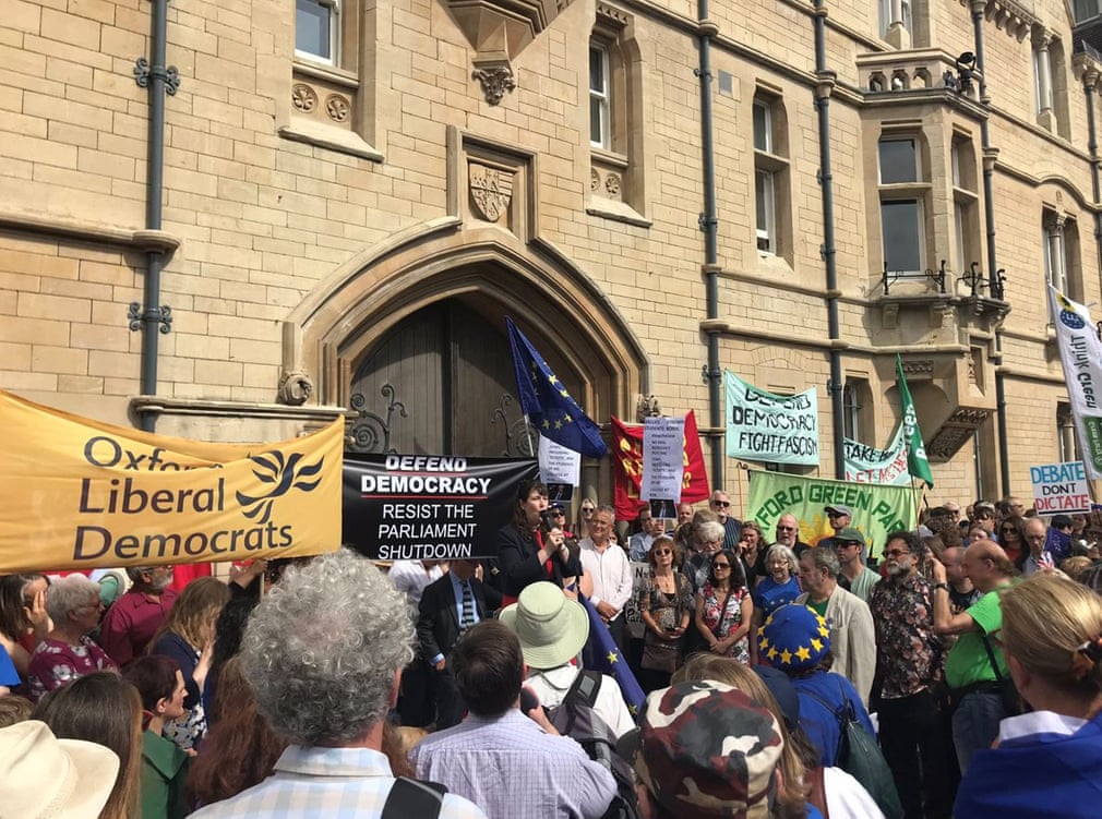 پایان بازی تعلیق پارلمان بریتانیا با اعتراض هزار نفری