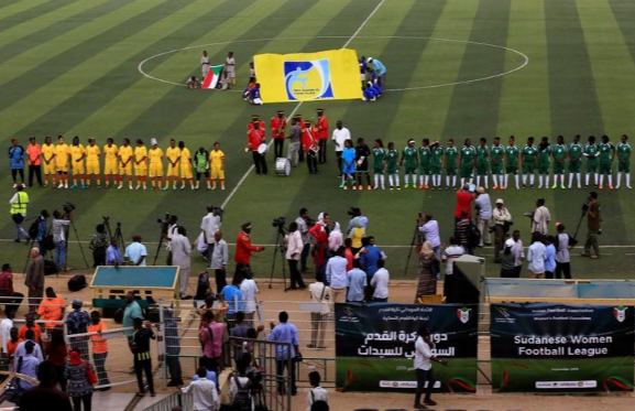 آغاز کار اولین لیگ فوتبال زنان در سودان (+عکس) آغاز کار اولین لیگ فوتبال زنان در سودان (+عکس)