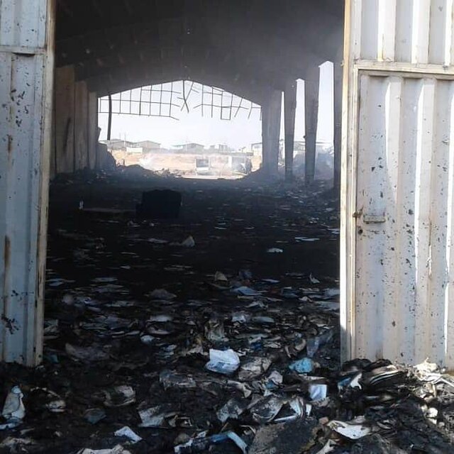 آتش&zwnj;سوزی در انبار یک نشر(+عکس)