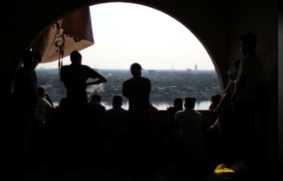 ساختمان توخالی مقر معترضان عراق (+عکس)