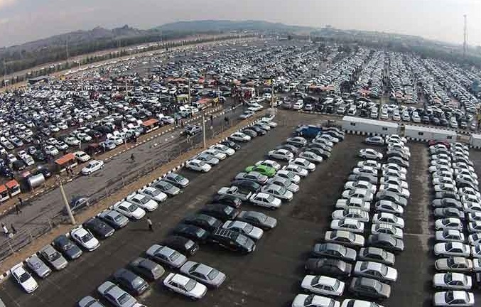 مدیر عامل ایران خودرو: خودروهای ناقص این شرکت تا دی ماه صفر میشود مدیر عامل ایران خودرو: خودروهای ناقص این شرکت تا دی ماه صفر میشود