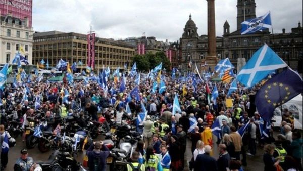 تظاهرات مردم جدایی&zwnj;طلب در خیابان