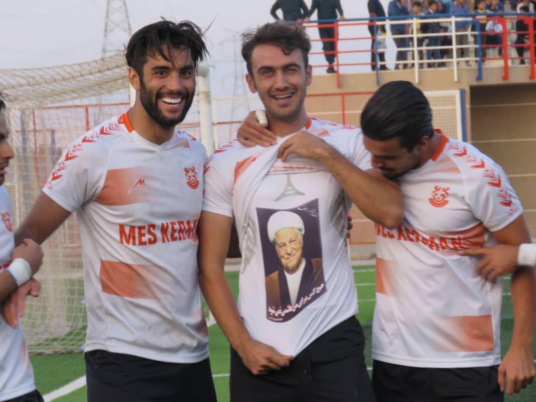 شادی گل ترابی به لیگ یک هم رسید (+عکس)