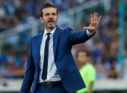 تلاش بامدادی نتیجه نداد؛ اعضای هیات مدیره استقلال موفق به دیدار با استراماچونی نشدند