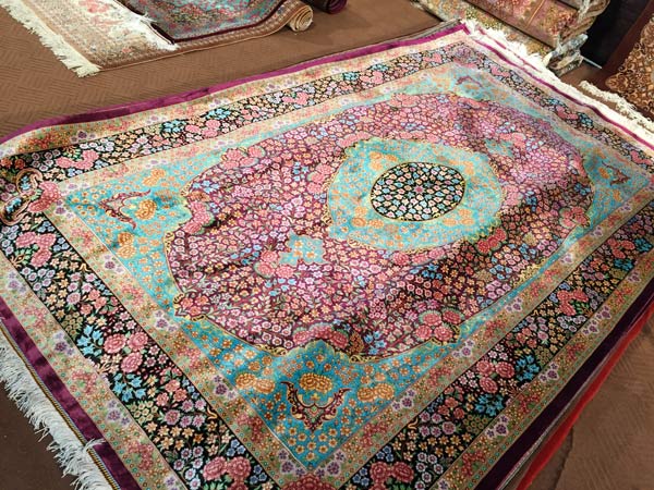 رئیس مرکز ملی فرش: فرش دستباف در درمان بیماری های روحی و روانی تاثیر دارد / پیمان سپاری ارزی یکساله فرش دستباف رئیس مرکز ملی فرش: فرش دستباف در درمان بیماری های روحی و روانی تاثیر دارد / پیمان سپاری ارزی یکساله فرش دستباف