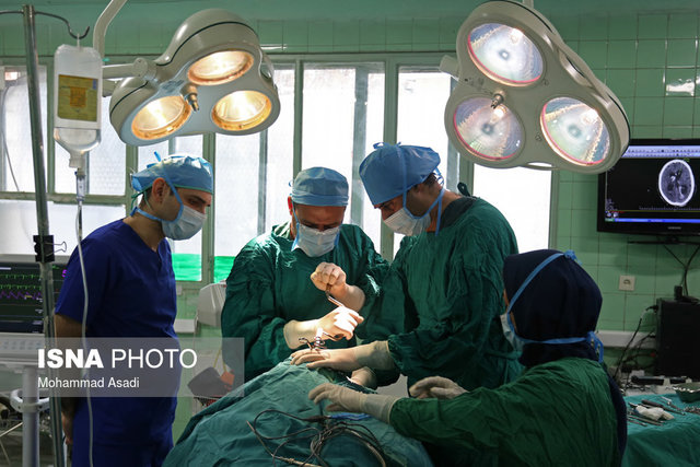 نجات نوجوان ۱۴ ساله پس از 3 بار ایست قلبی در بندرعباس