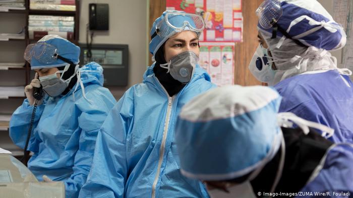 انتقاد جمعی از مدیران اسبق حوزه سلامت از سخنان روحانی درباره شرایط کرونایی ایران انتقاد جمعی از مدیران اسبق حوزه سلامت از سخنان روحانی درباره شرایط کرونایی ایران