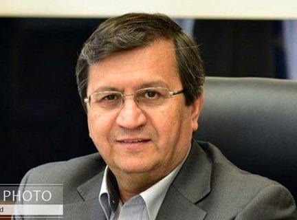 همتی: وام های قرض&zwnj;الحسنه باید 3 ماه به تعویق بیفتد