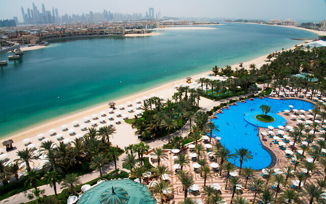 دزدی گردشگران اسرائیل از هتل&zwnj;های دبی / از سرقت حوله تا چراغ اتاق