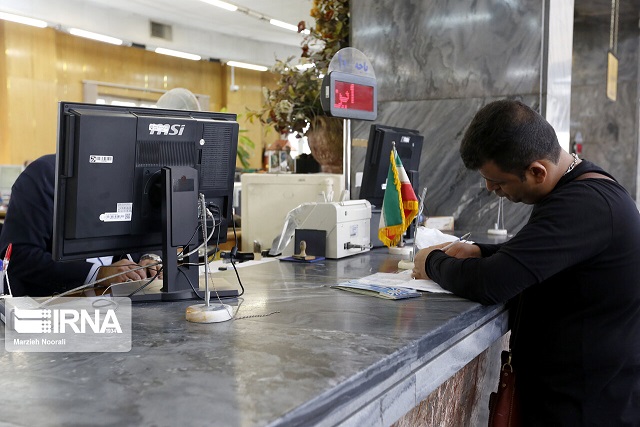 بی&zwnj;توجهی برخی بانک&zwnj;ها به مهلت سه&zwnj;ماهه پرداخت اقساط