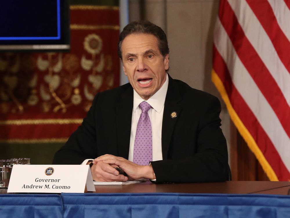 عصبانیت فرماندار نیویورک ازصف شلوغ مردم جلوی مِی&zwnj;خانه&zwnj;ها: کاری نکنید مجبور شوم خودم به آنجا بیایم